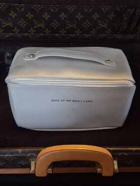 ROSE OF NO MAN'S LAND White Cosmetic Train Case